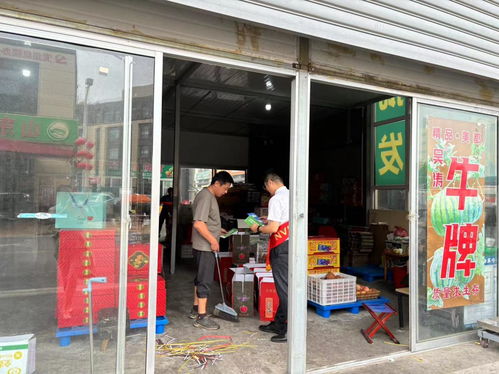 平安人寿山东分公司日照中心支公司金融月进商圈,流动服务车传递暖心服务